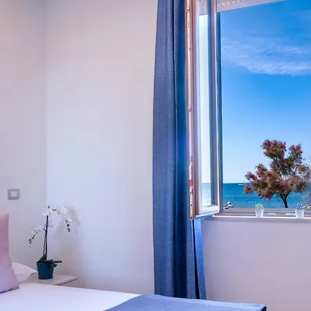 Apartment Sea Window